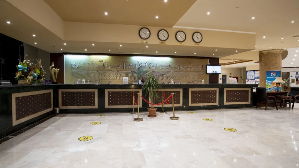 الفندق إيه أم سى رويال - الغردقة